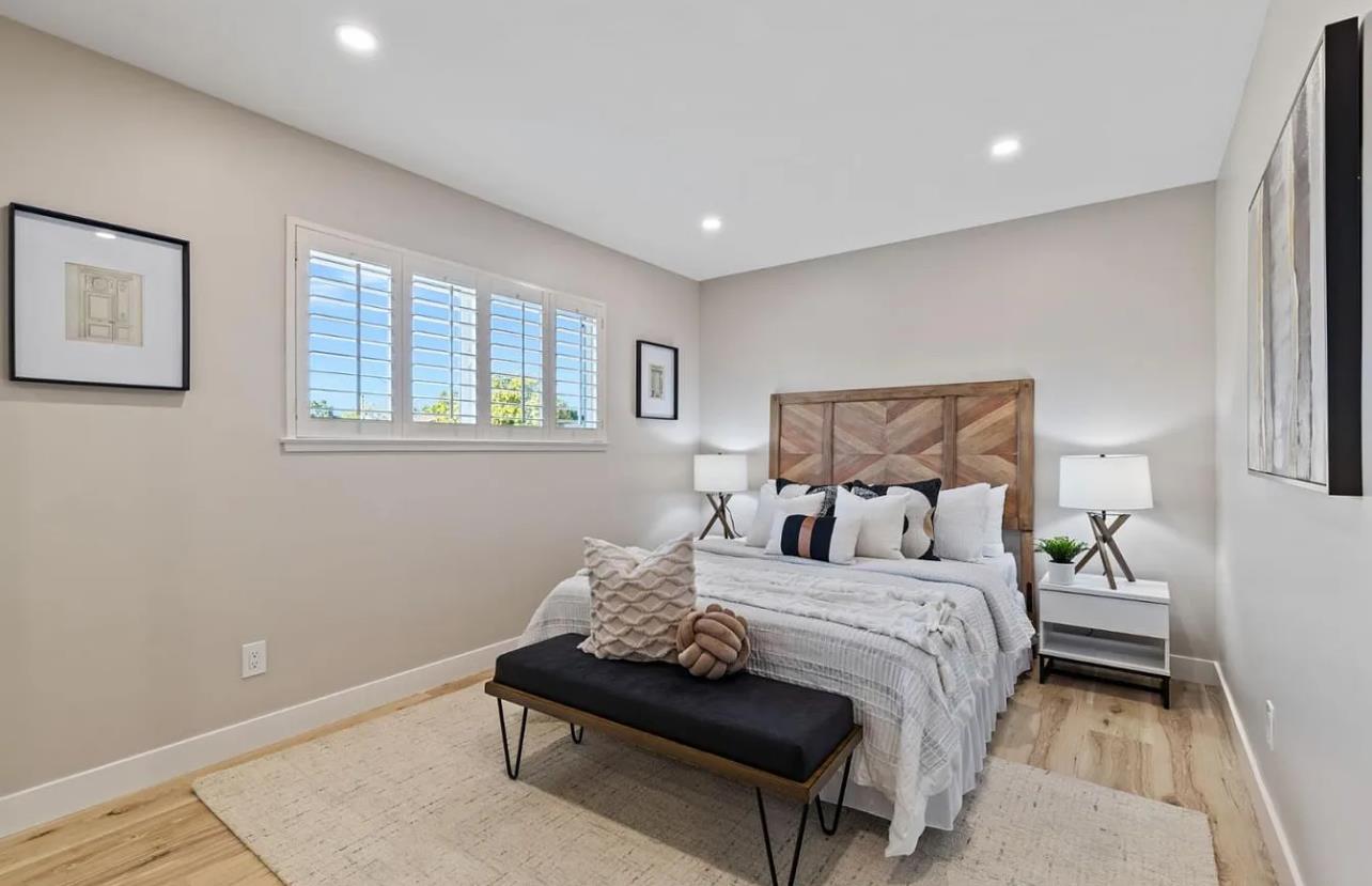 Detail Gallery Image 16 of 28 For 1439 Bittern Dr, Sunnyvale,  CA 94087 - 4 Beds | 2 Baths