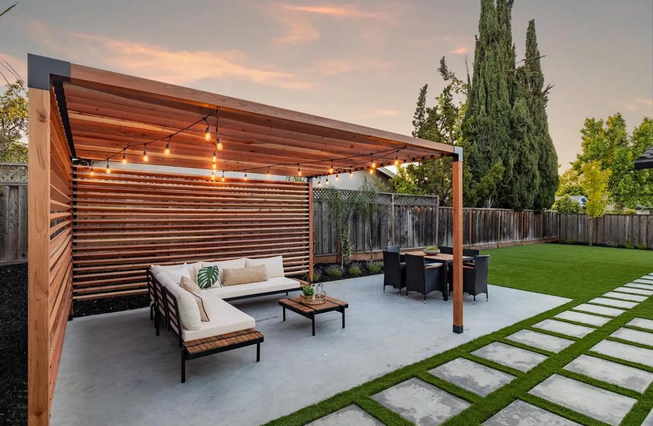 Detail Gallery Image 20 of 28 For 1439 Bittern Dr, Sunnyvale,  CA 94087 - 4 Beds | 2 Baths