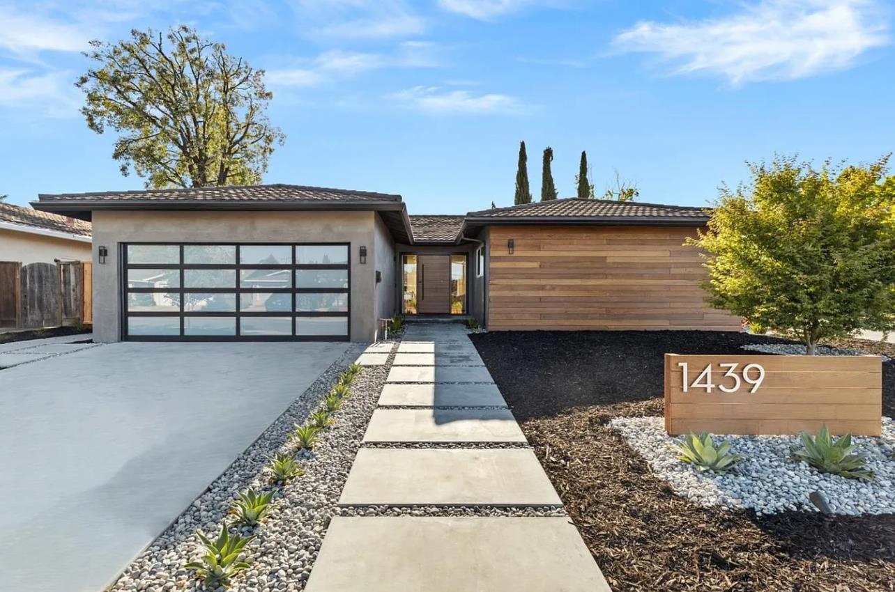 Detail Gallery Image 23 of 28 For 1439 Bittern Dr, Sunnyvale,  CA 94087 - 4 Beds | 2 Baths