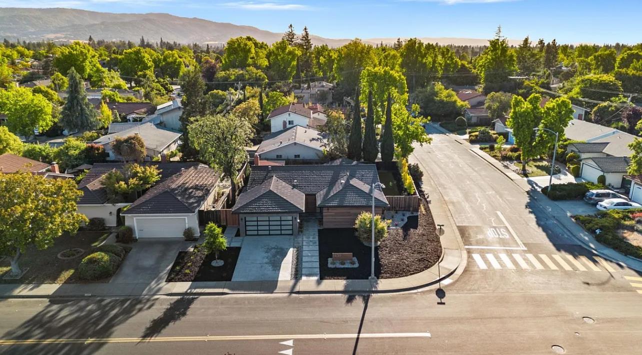 Detail Gallery Image 24 of 28 For 1439 Bittern Dr, Sunnyvale,  CA 94087 - 4 Beds | 2 Baths