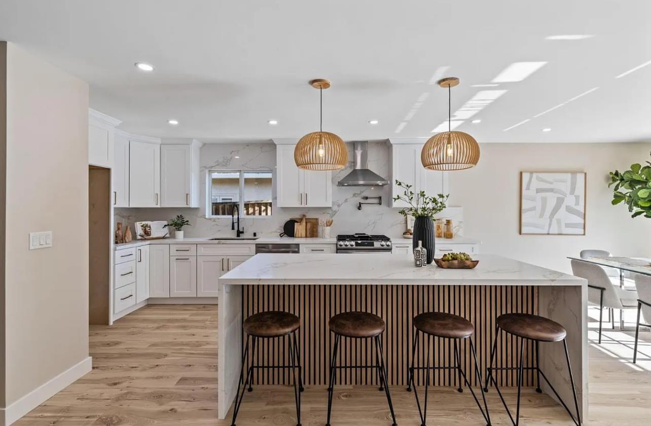 Detail Gallery Image 3 of 28 For 1439 Bittern Dr, Sunnyvale,  CA 94087 - 4 Beds | 2 Baths