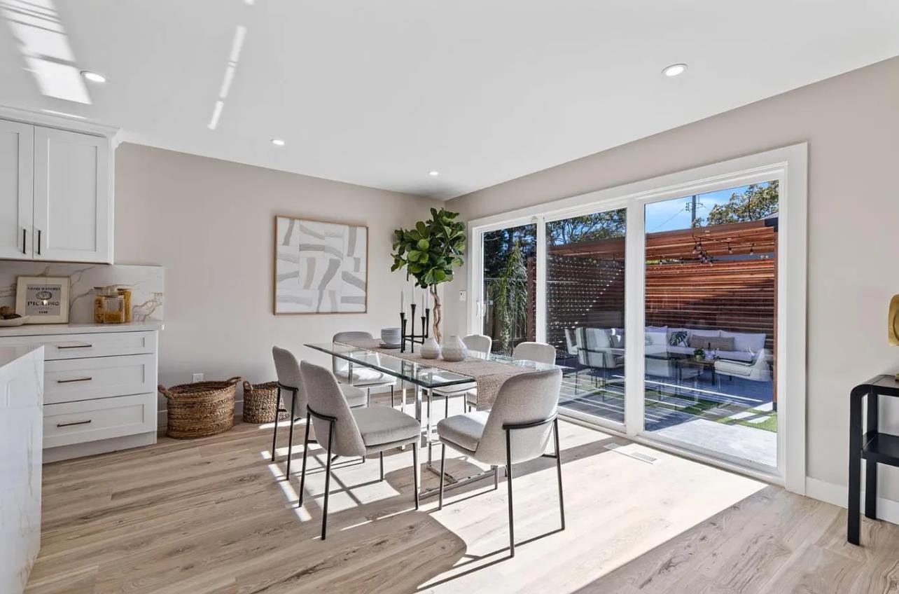 Detail Gallery Image 6 of 28 For 1439 Bittern Dr, Sunnyvale,  CA 94087 - 4 Beds | 2 Baths