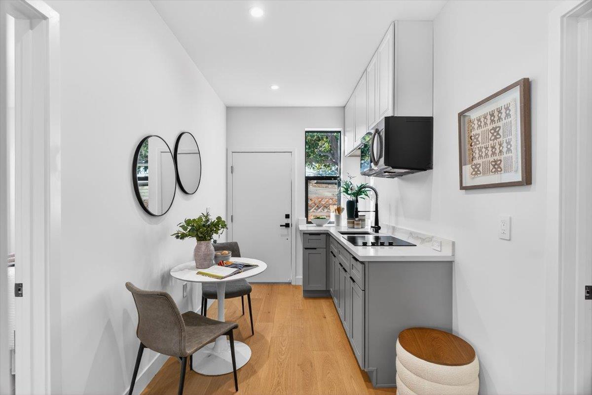 Detail Gallery Image 42 of 67 For 747 W Washington Ave, Sunnyvale,  CA 94086 - 4 Beds | 4/1 Baths