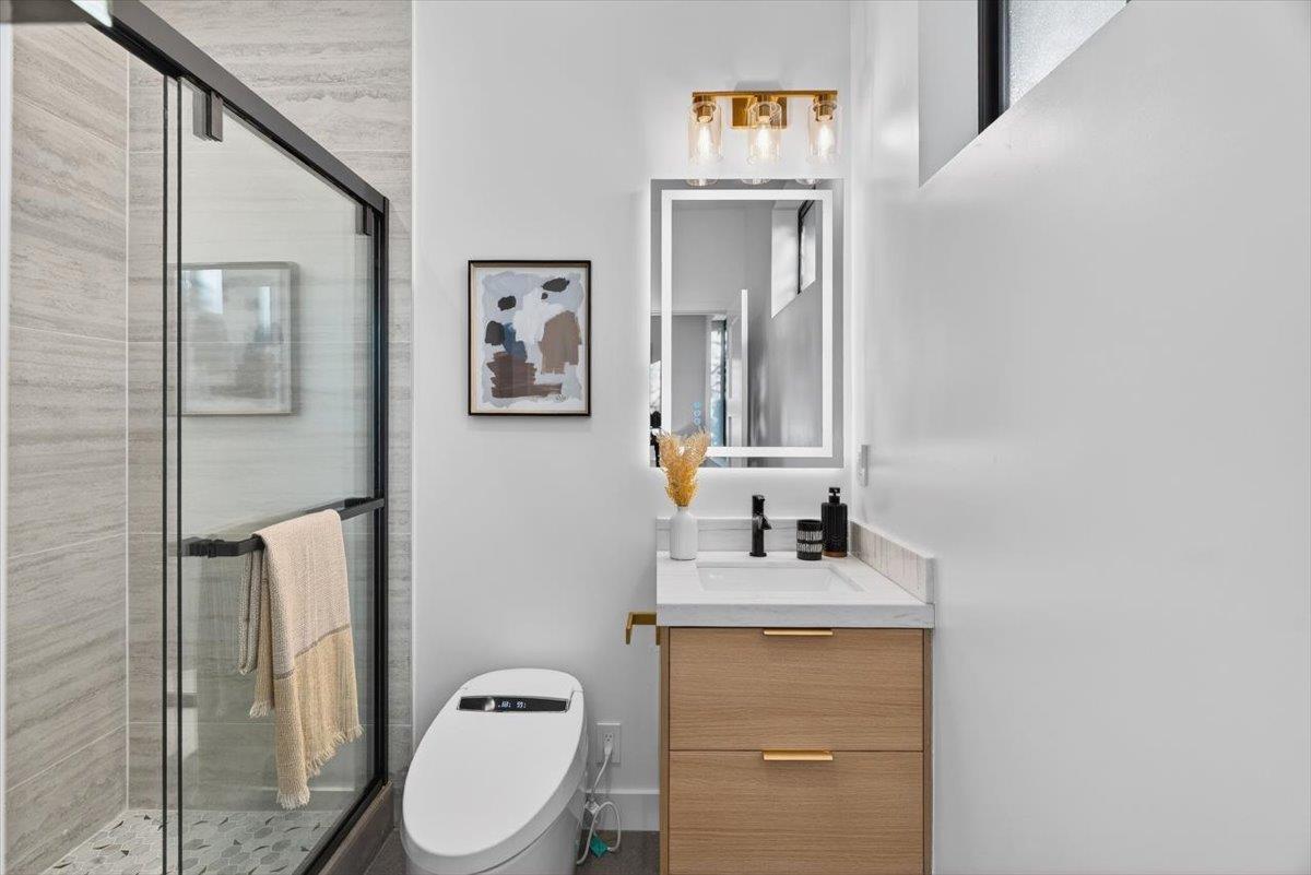 Detail Gallery Image 49 of 67 For 747 W Washington Ave, Sunnyvale,  CA 94086 - 4 Beds | 4/1 Baths