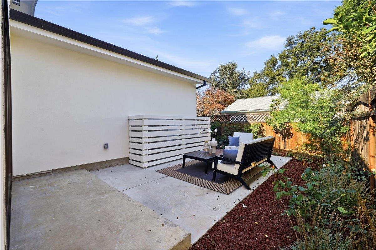 Detail Gallery Image 60 of 67 For 747 W Washington Ave, Sunnyvale,  CA 94086 - 4 Beds | 4/1 Baths