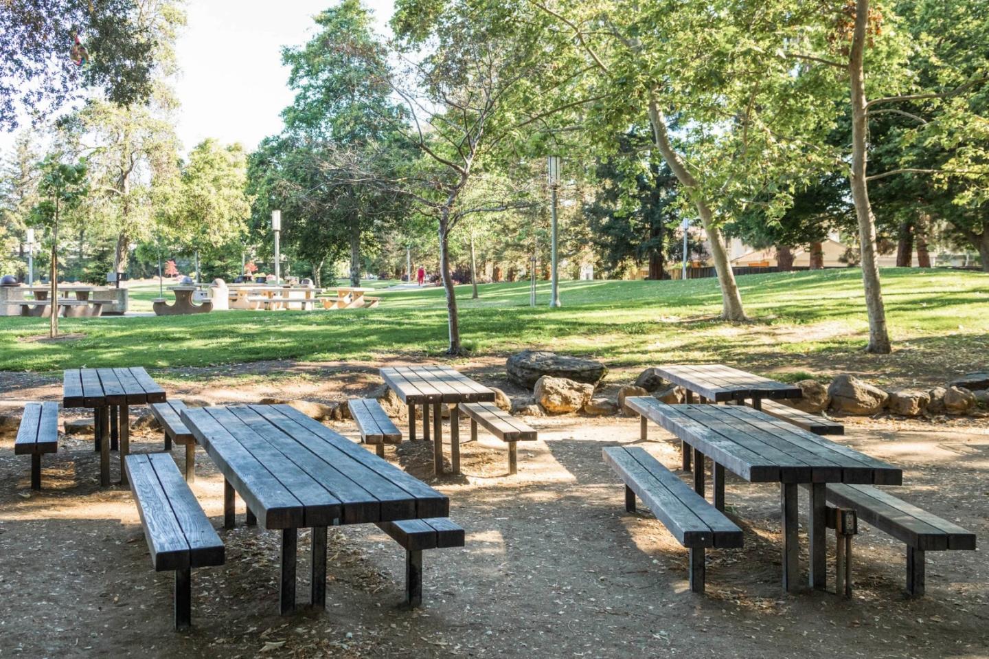 Detail Gallery Image 15 of 21 For 1564 Hollenbeck Ave #3,  Sunnyvale,  CA 94087 - 2 Beds | 1 Baths