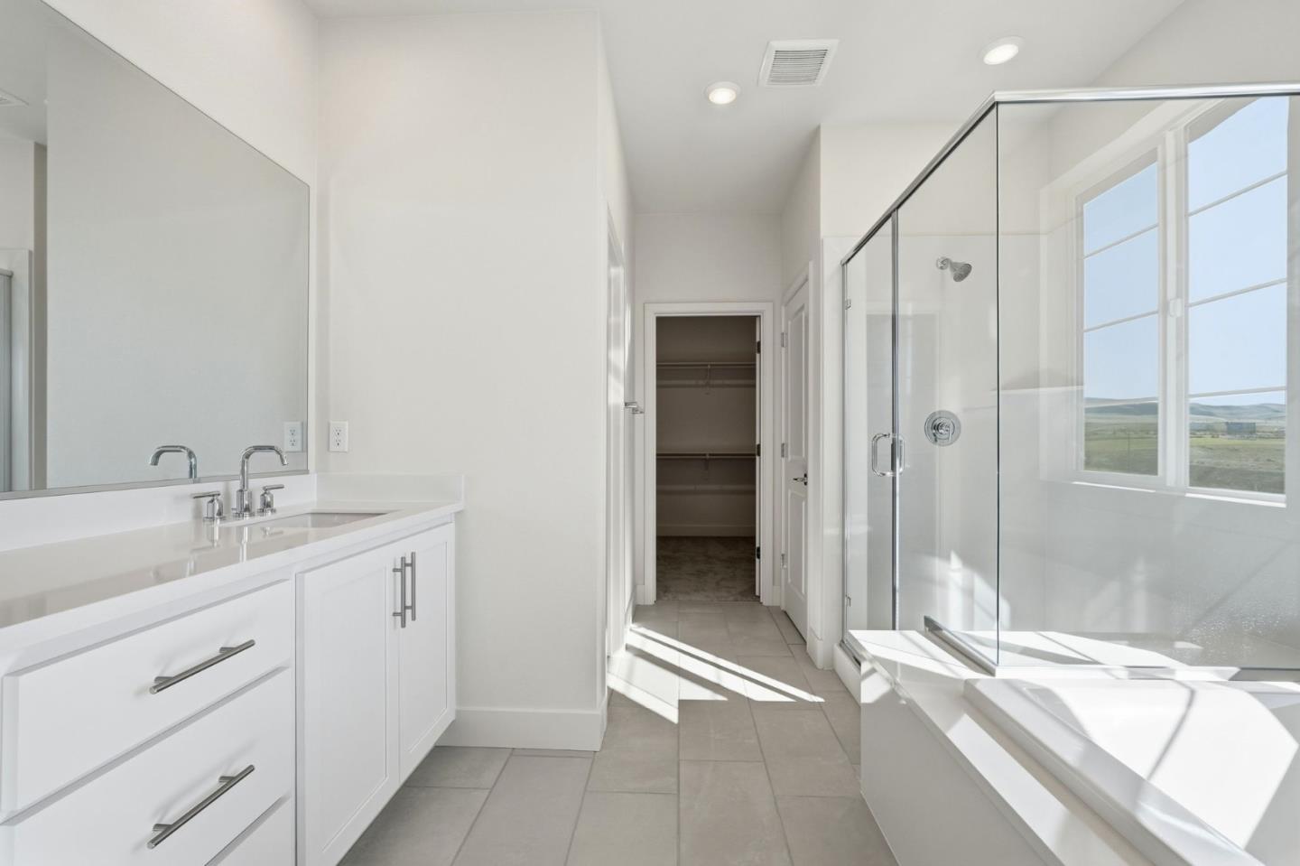 Detail Gallery Image 18 of 27 For 5728 Placer Dr, Tracy,  CA 95377 - 4 Beds | 3/1 Baths