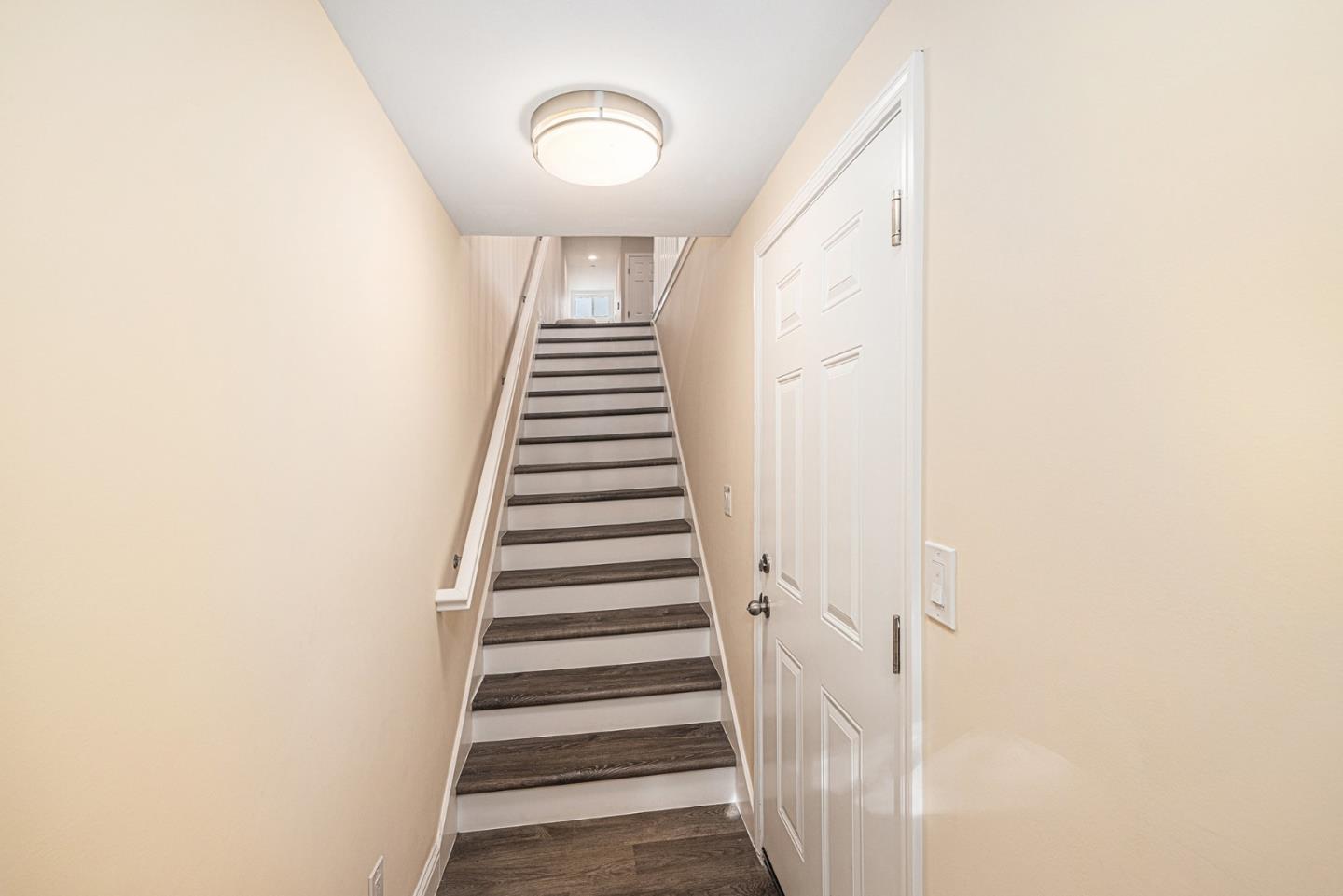 Detail Gallery Image 2 of 25 For 2531 Wallace St, Oakland,  CA 94606 - 4 Beds | 4 Baths