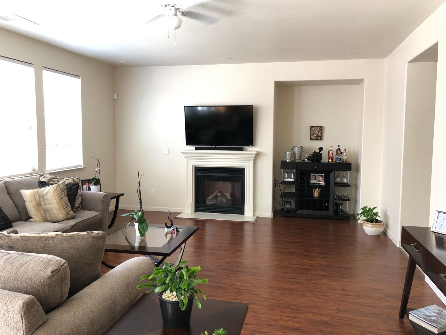 Detail Gallery Image 11 of 27 For 1868 White Sands St, Brentwood,  CA 94513 - 5 Beds | 3/1 Baths