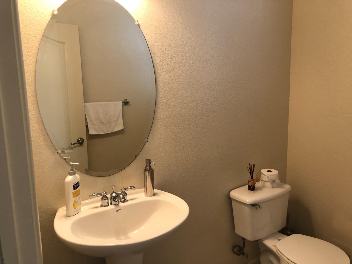 Detail Gallery Image 12 of 27 For 1868 White Sands St, Brentwood,  CA 94513 - 5 Beds | 3/1 Baths