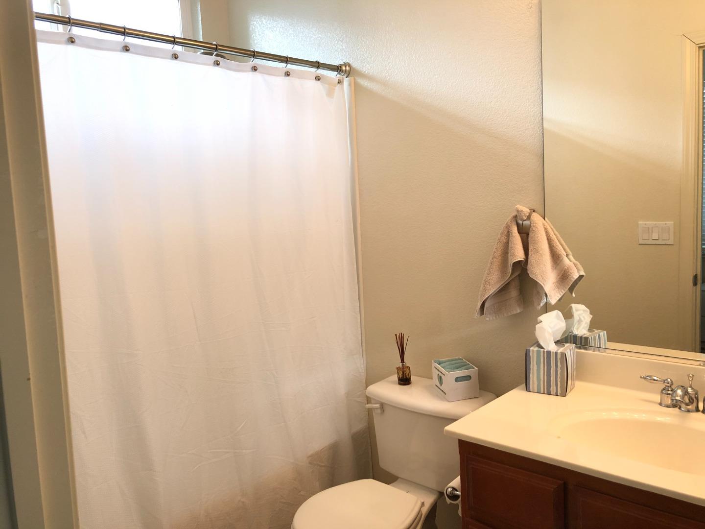 Detail Gallery Image 4 of 27 For 1868 White Sands St, Brentwood,  CA 94513 - 5 Beds | 3/1 Baths