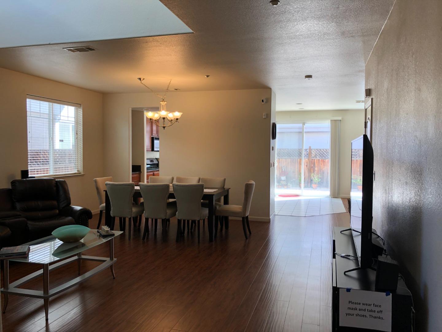 Detail Gallery Image 5 of 27 For 1868 White Sands St, Brentwood,  CA 94513 - 5 Beds | 3/1 Baths