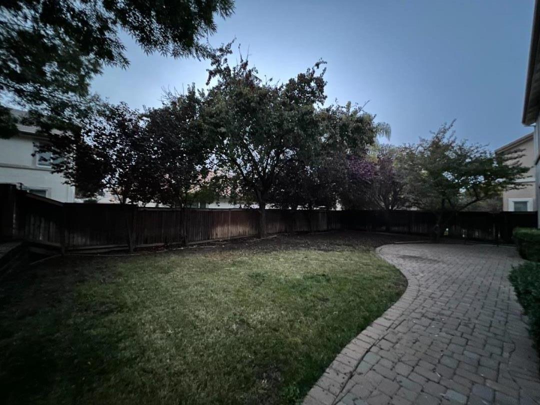 Detail Gallery Image 11 of 11 For 2827 Canwick Ln, Brentwood,  CA 94513 - 5 Beds | 3 Baths