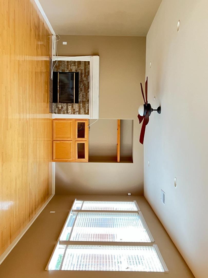 Detail Gallery Image 2 of 11 For 2827 Canwick Ln, Brentwood,  CA 94513 - 5 Beds | 3 Baths