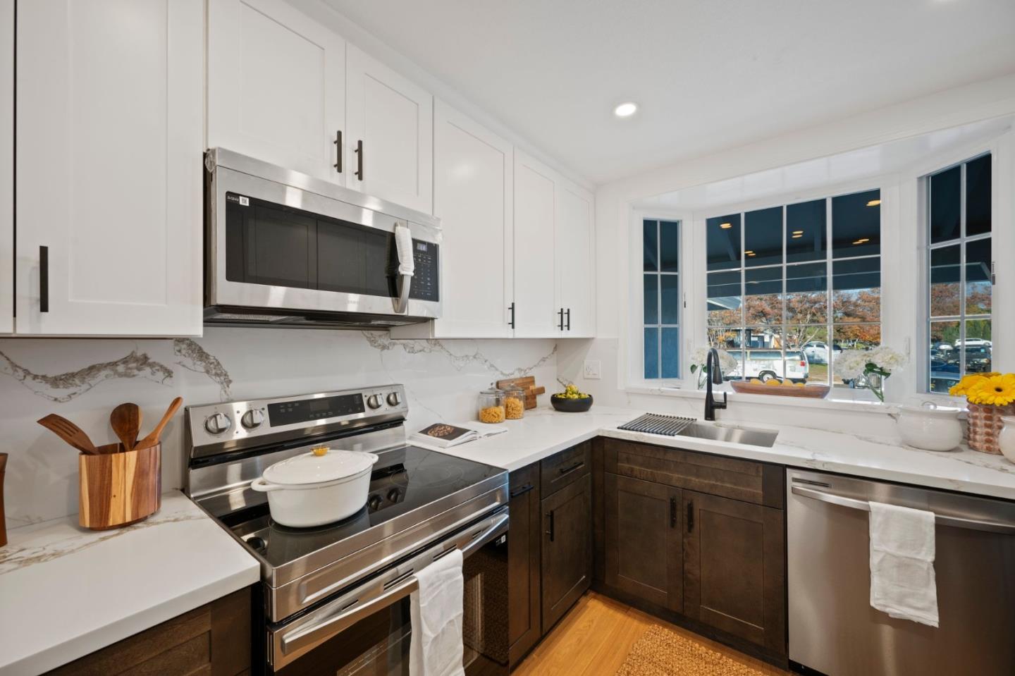 Detail Gallery Image 9 of 38 For 3735 Ruther Place Way, San Jose,  CA 95121 - 3 Beds | 2 Baths