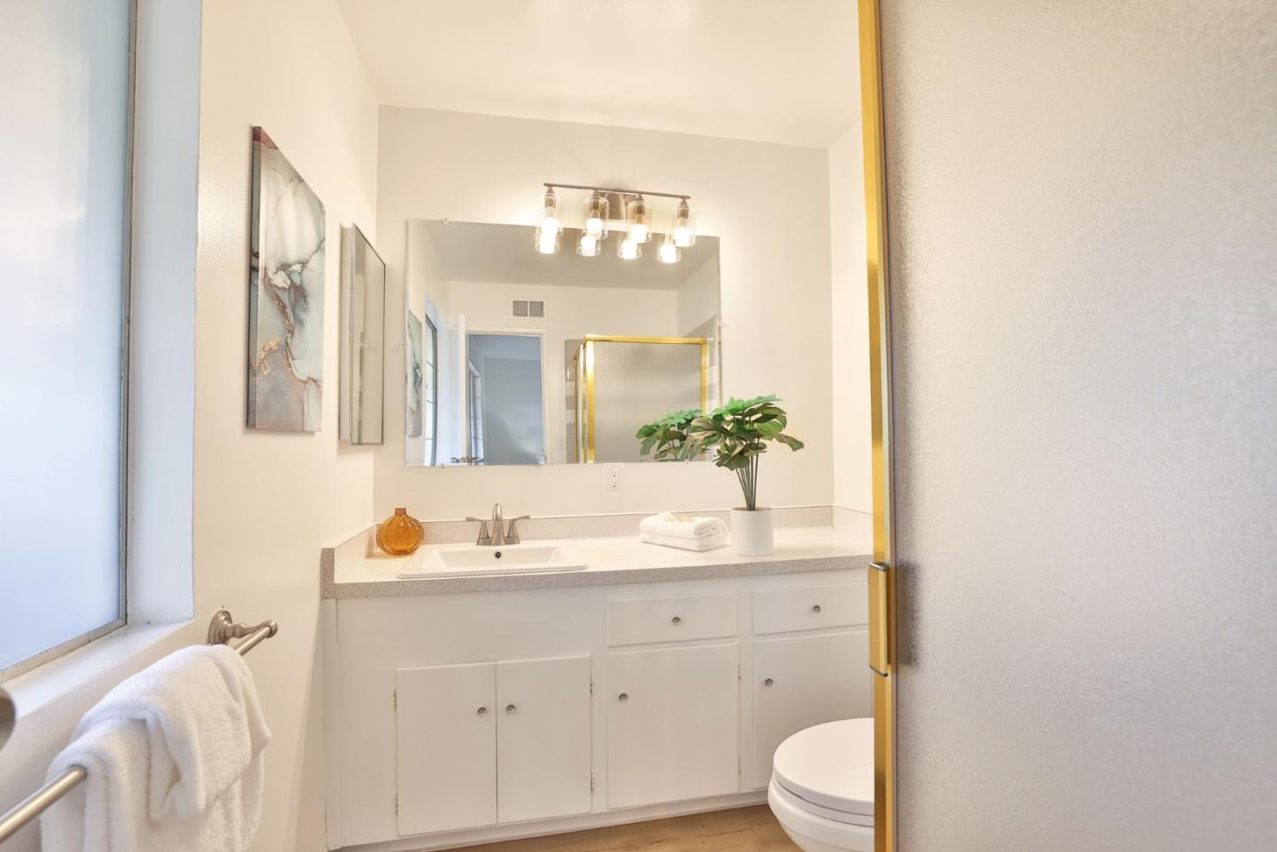 Detail Gallery Image 15 of 24 For 1617 Tartarian Way, San Jose,  CA 95129 - 3 Beds | 2 Baths