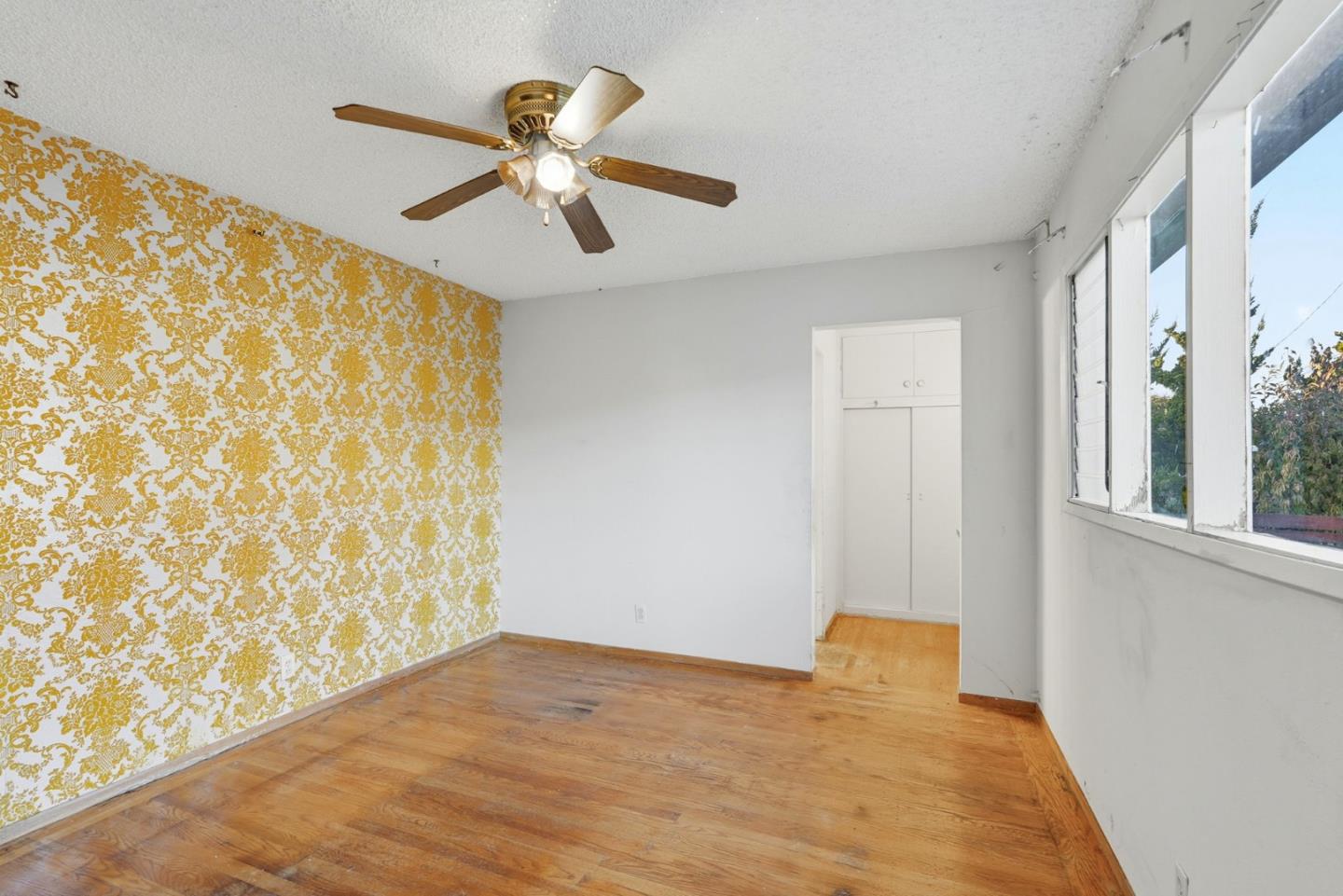 Detail Gallery Image 13 of 27 For 31047 Brae Burn Ave, Hayward,  CA 94544 - 3 Beds | 2 Baths