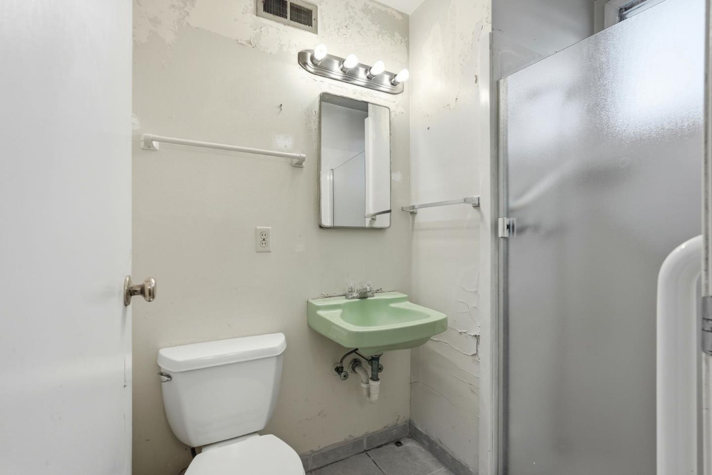 Detail Gallery Image 20 of 27 For 31047 Brae Burn Ave, Hayward,  CA 94544 - 3 Beds | 2 Baths