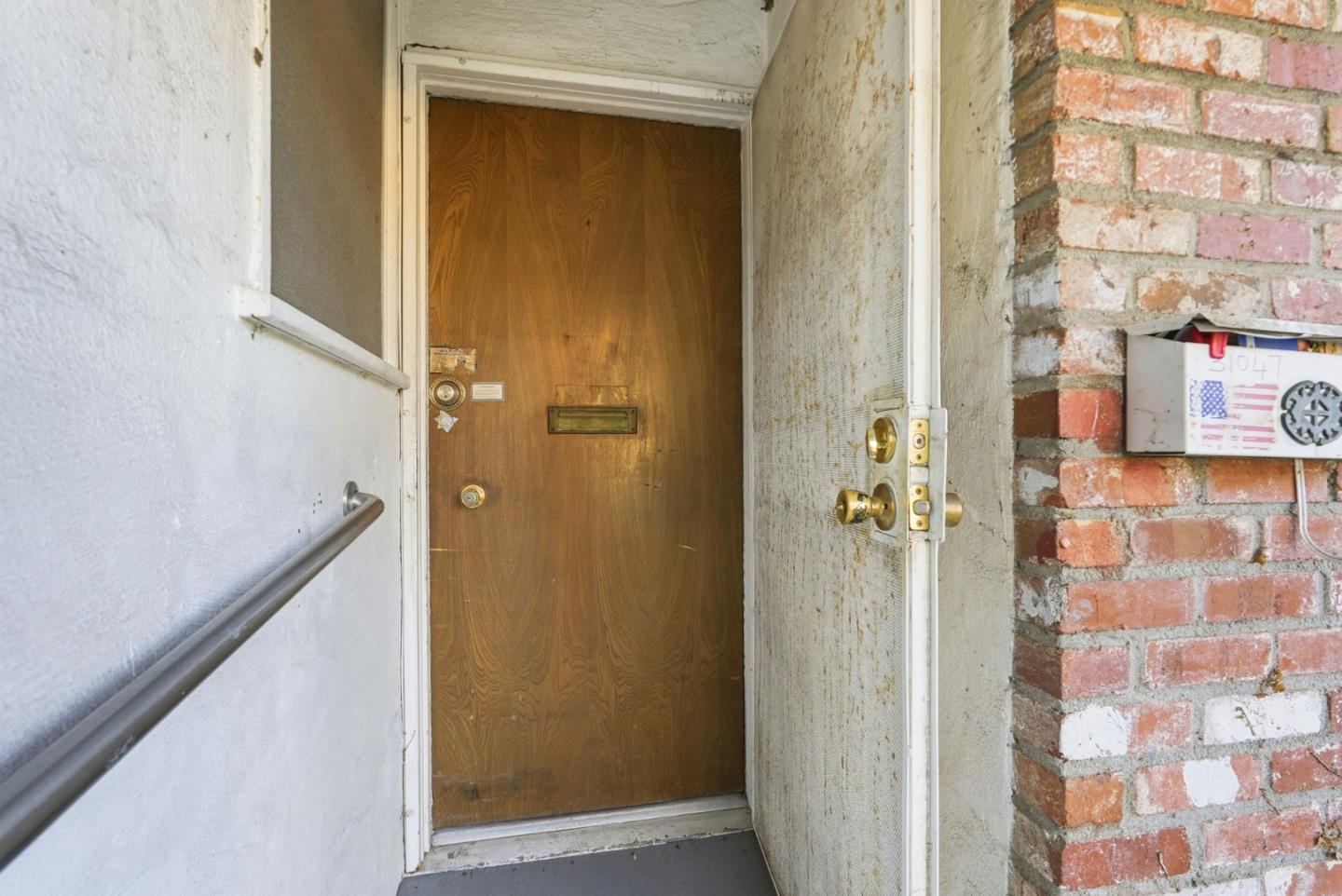 Detail Gallery Image 3 of 27 For 31047 Brae Burn Ave, Hayward,  CA 94544 - 3 Beds | 2 Baths