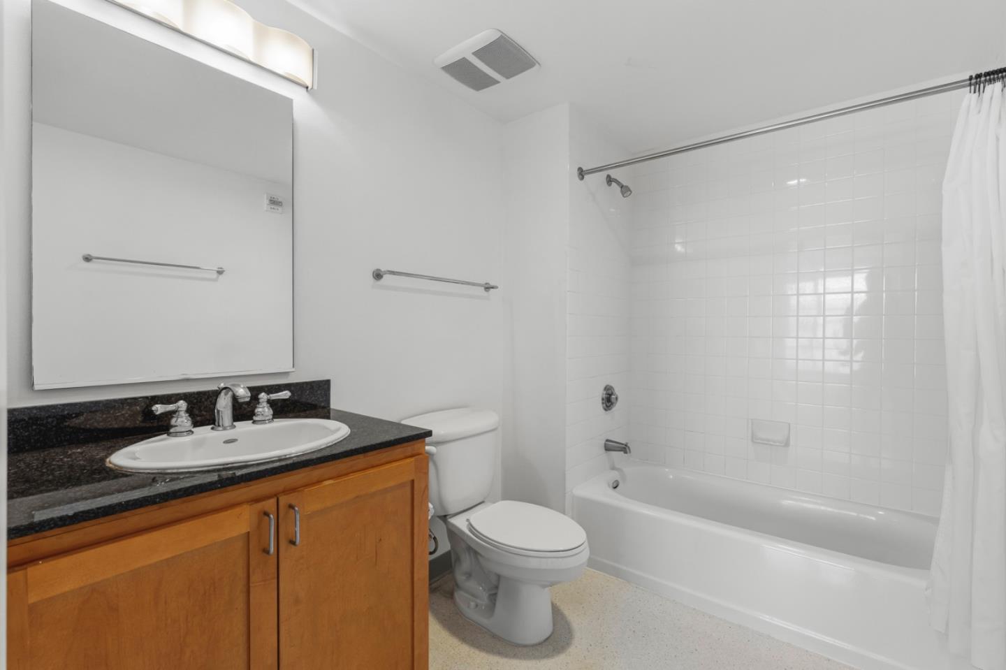 Detail Gallery Image 17 of 29 For 888 7th St #L20,  San Francisco,  CA 94107 - 2 Beds | 2 Baths