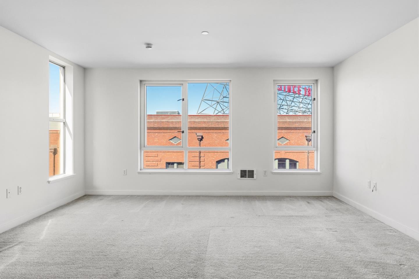 Detail Gallery Image 8 of 29 For 888 7th St #L20,  San Francisco,  CA 94107 - 2 Beds | 2 Baths