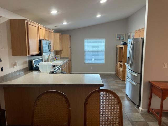 Detail Gallery Image 8 of 20 For 20 Russell Rd #64,  Salinas,  – 93906 - 3 Beds | 2 Baths