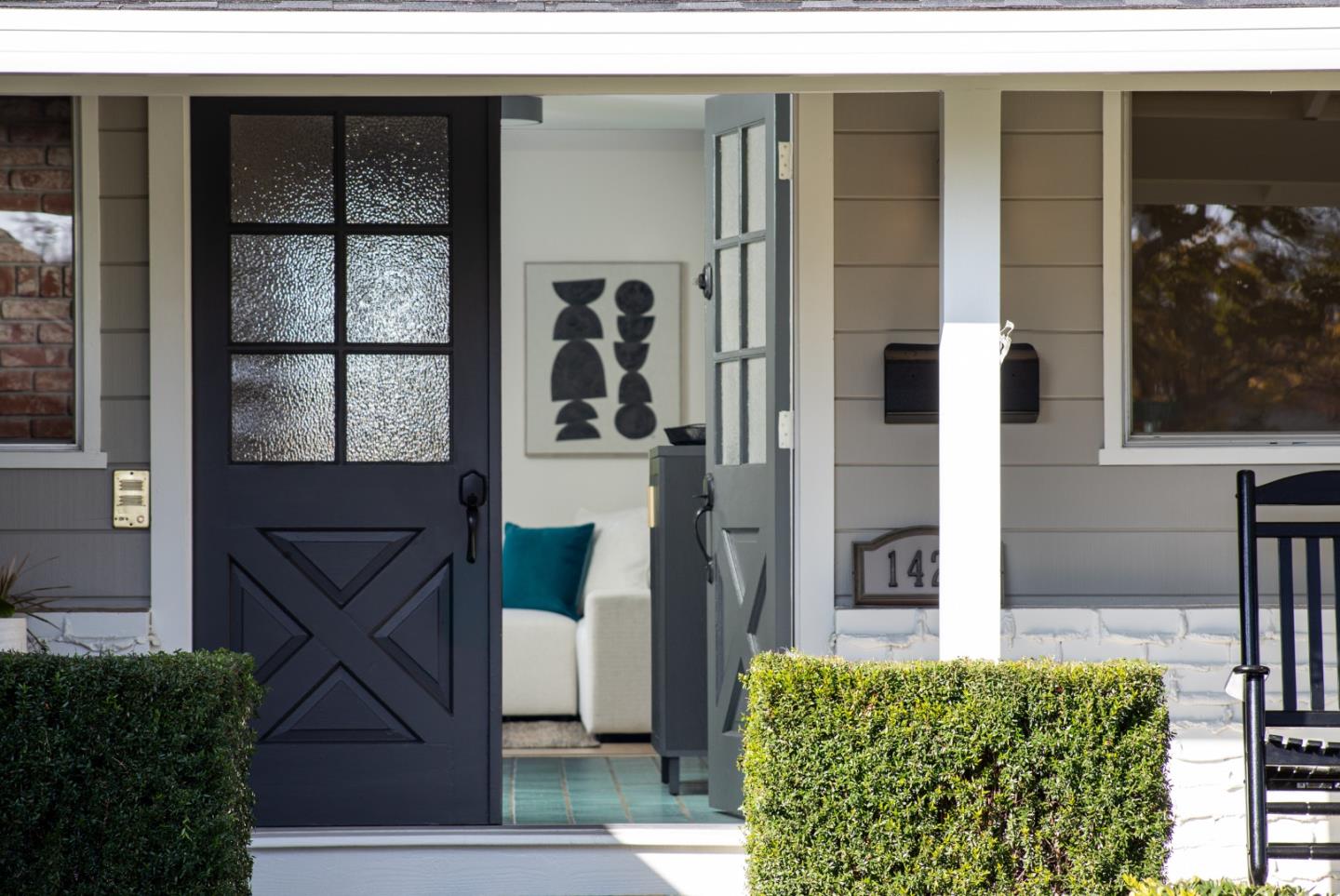 Detail Gallery Image 3 of 28 For 1423 Kyle Ct, Sunnyvale,  CA 94087 - 3 Beds | 2 Baths