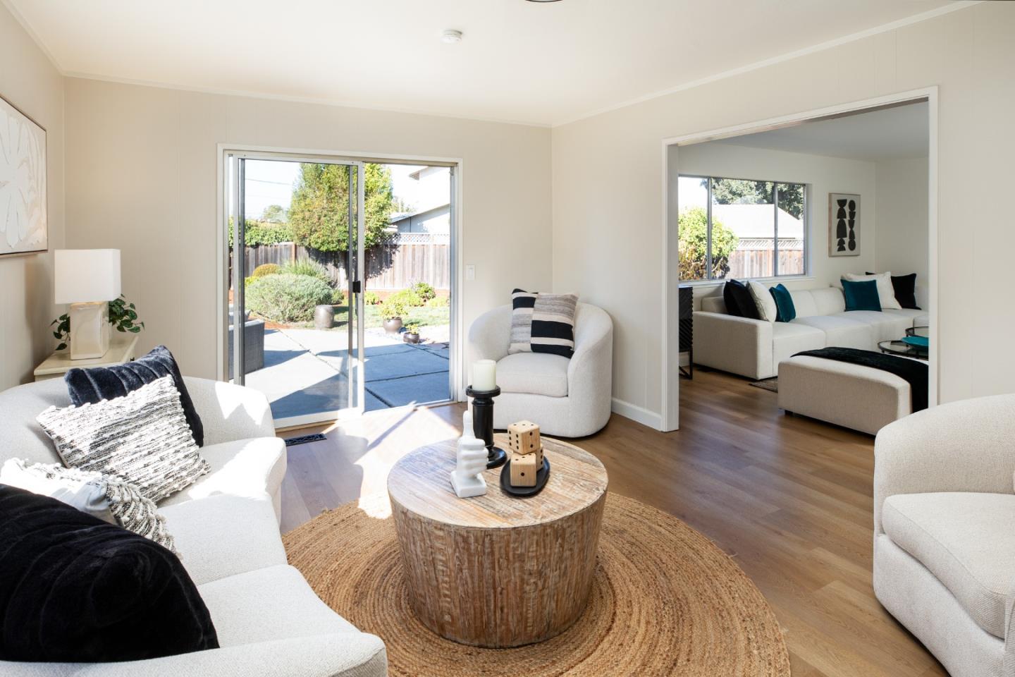 Detail Gallery Image 8 of 28 For 1423 Kyle Ct, Sunnyvale,  CA 94087 - 3 Beds | 2 Baths