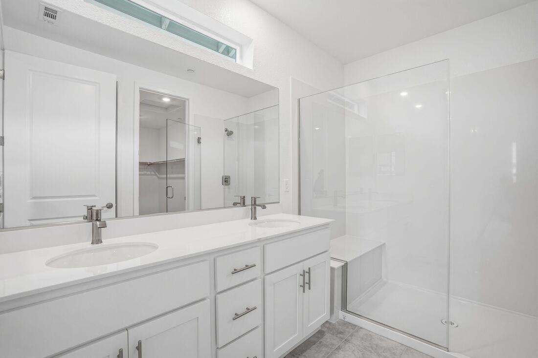 Detail Gallery Image 12 of 19 For 1729 Felbrigg Dr, Manteca,  CA 95337 - 4 Beds | 2 Baths