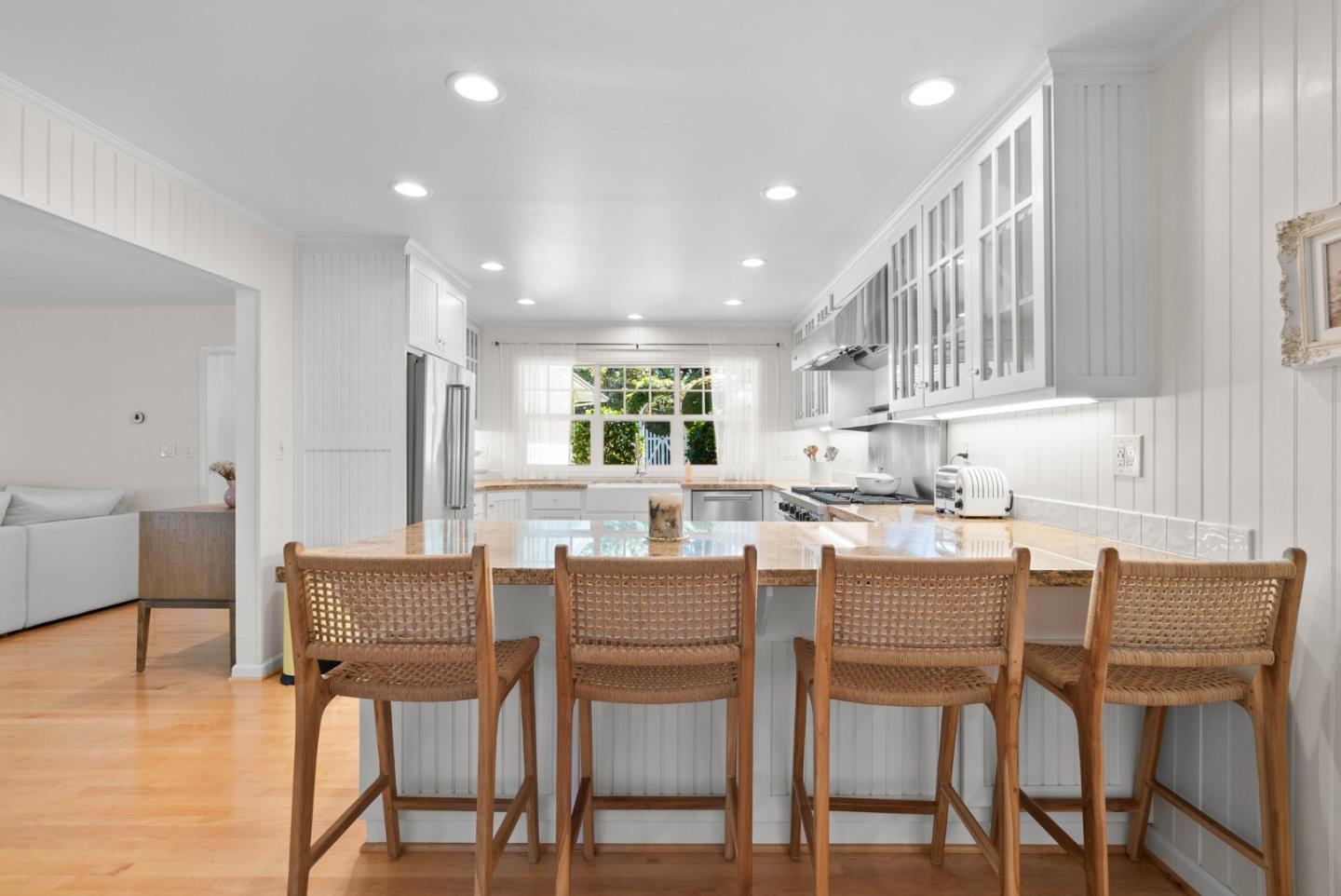 Detail Gallery Image 12 of 95 For 560 Hacienda Dr, Scotts Valley,  CA 95066 - 4 Beds | 3 Baths