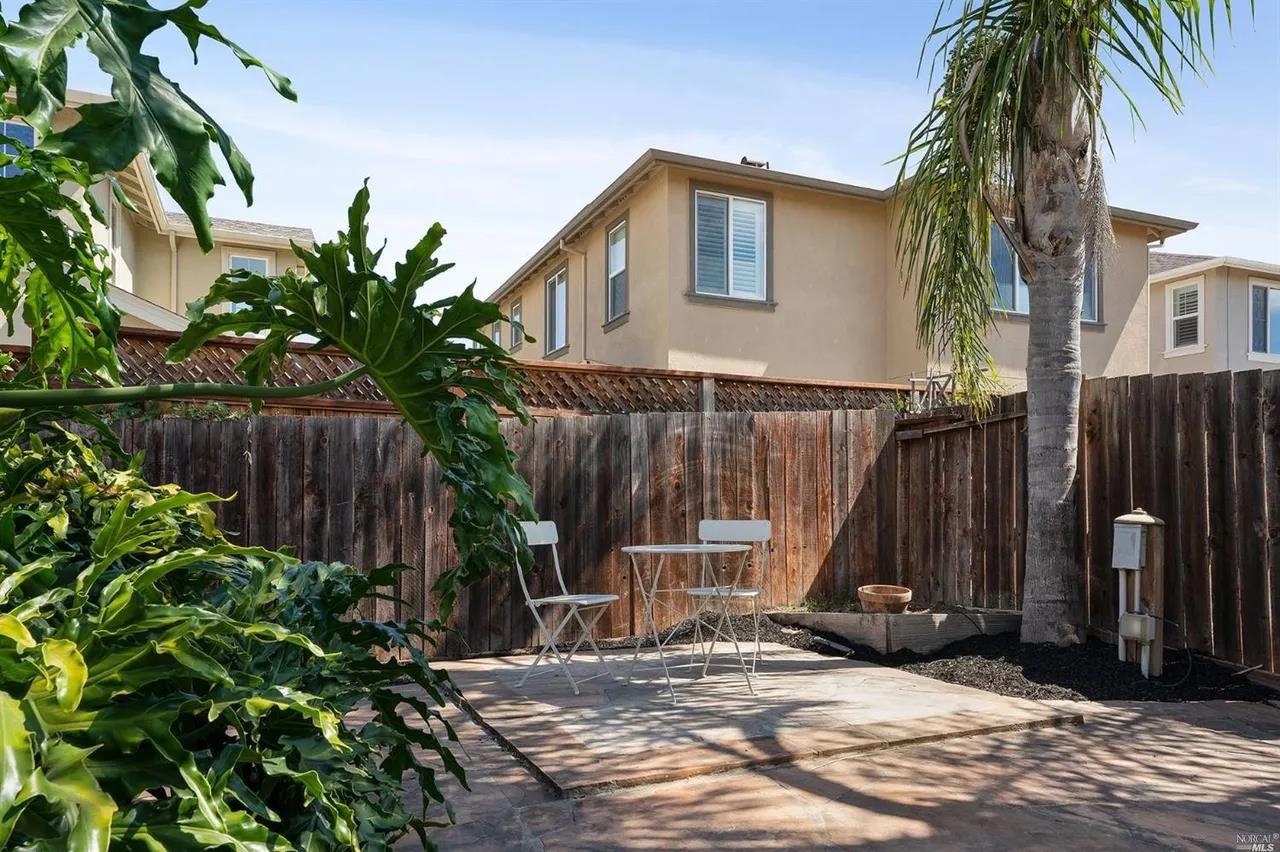 Detail Gallery Image 24 of 37 For 2521 Dakota Ave, Santa Rosa,  CA 95403 - 3 Beds | 2/1 Baths