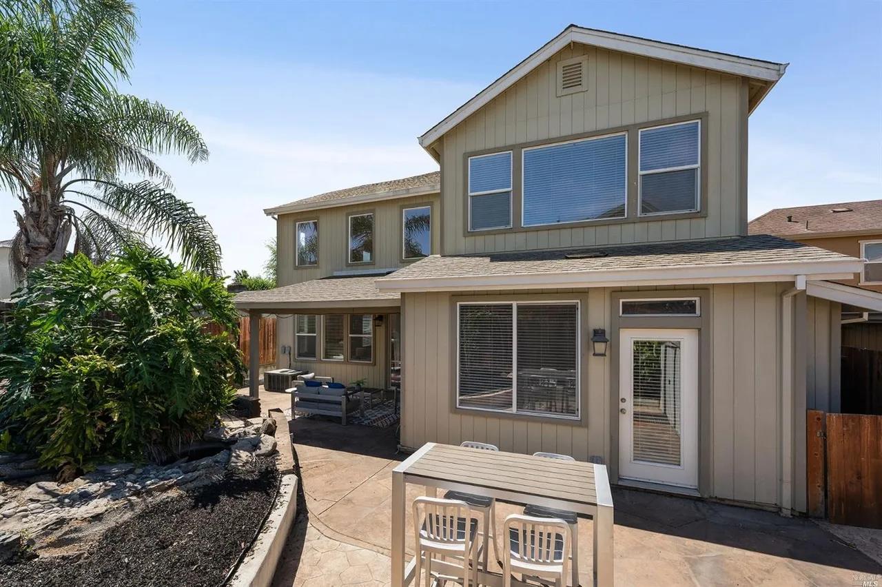 Detail Gallery Image 26 of 37 For 2521 Dakota Ave, Santa Rosa,  CA 95403 - 3 Beds | 2/1 Baths