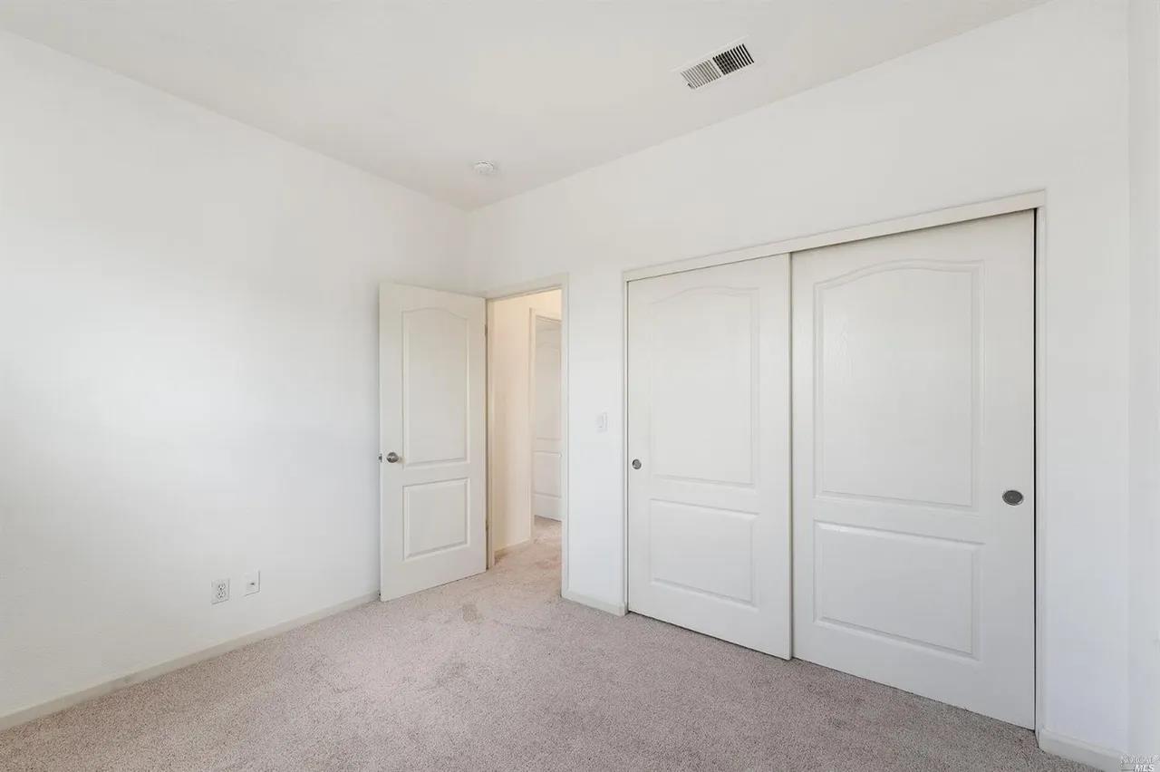 Detail Gallery Image 29 of 37 For 2521 Dakota Ave, Santa Rosa,  CA 95403 - 3 Beds | 2/1 Baths