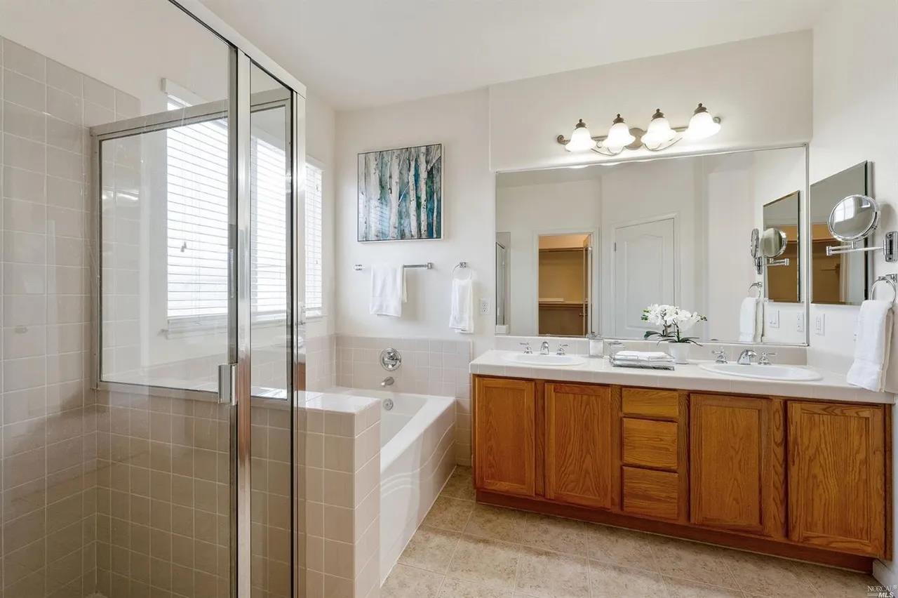 Detail Gallery Image 31 of 37 For 2521 Dakota Ave, Santa Rosa,  CA 95403 - 3 Beds | 2/1 Baths