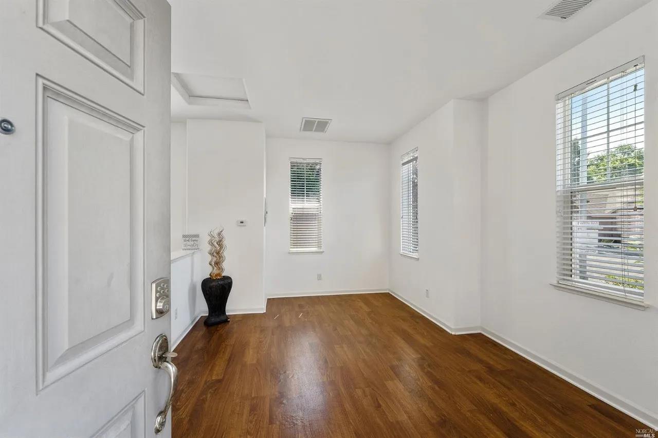 Detail Gallery Image 37 of 37 For 2521 Dakota Ave, Santa Rosa,  CA 95403 - 3 Beds | 2/1 Baths