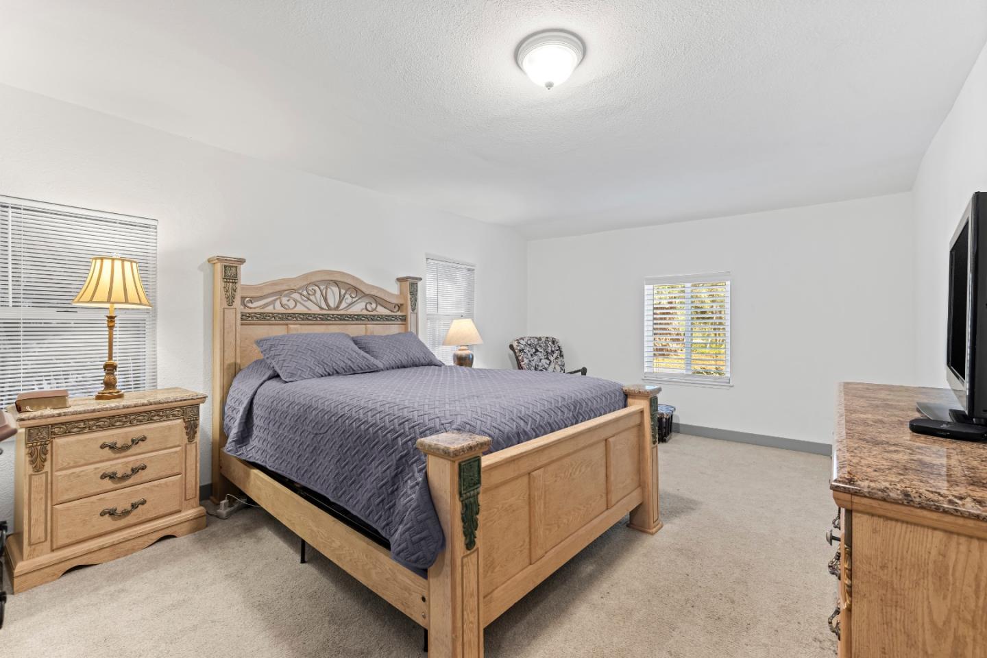 Detail Gallery Image 13 of 43 For 10395 Santa Teresa Blvd, Gilroy,  CA 95020 - 5 Beds | 2 Baths