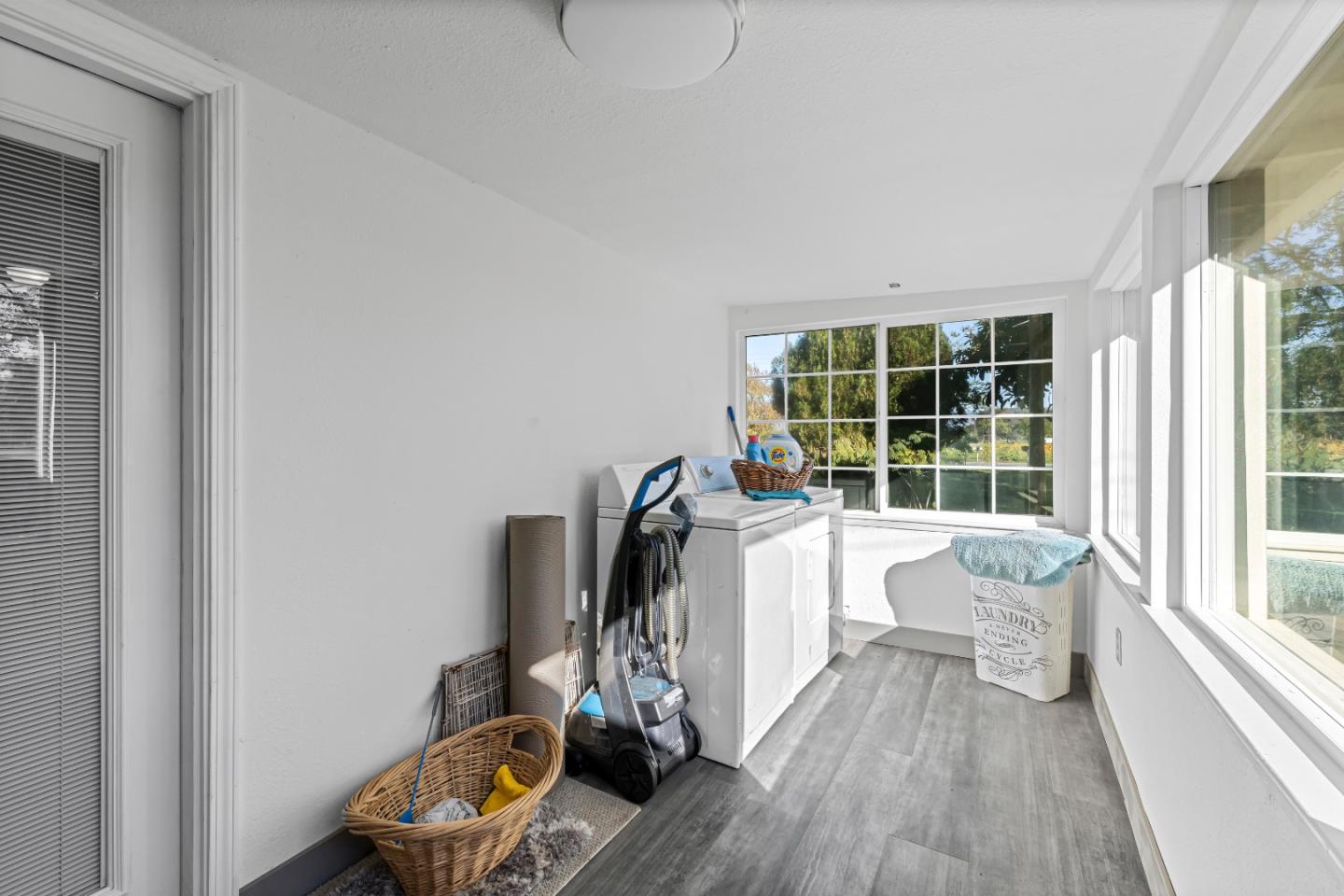 Detail Gallery Image 14 of 43 For 10395 Santa Teresa Blvd, Gilroy,  CA 95020 - 5 Beds | 2 Baths