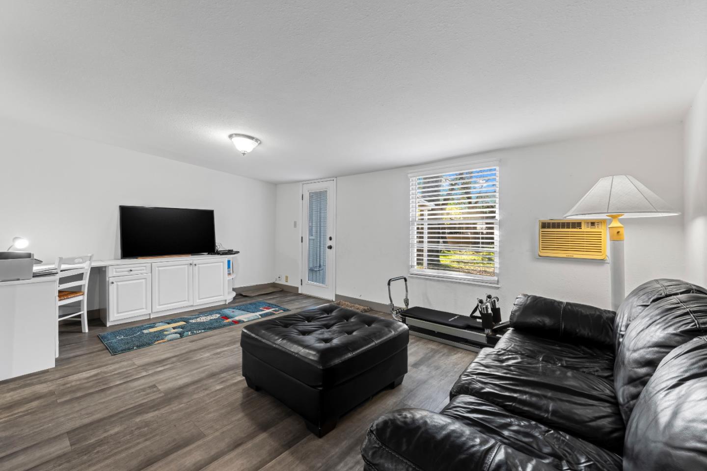 Detail Gallery Image 9 of 43 For 10395 Santa Teresa Blvd, Gilroy,  CA 95020 - 5 Beds | 2 Baths