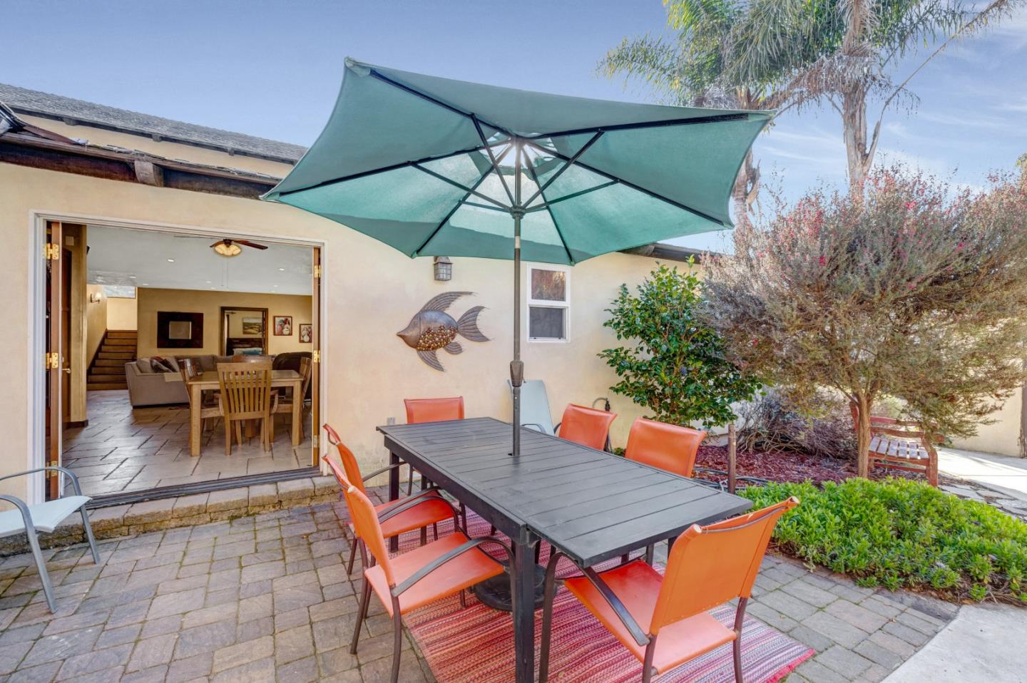 Detail Gallery Image 15 of 57 For 810 Altura Pl, Del Rey Oaks,  CA 93940 - 4 Beds | 2 Baths