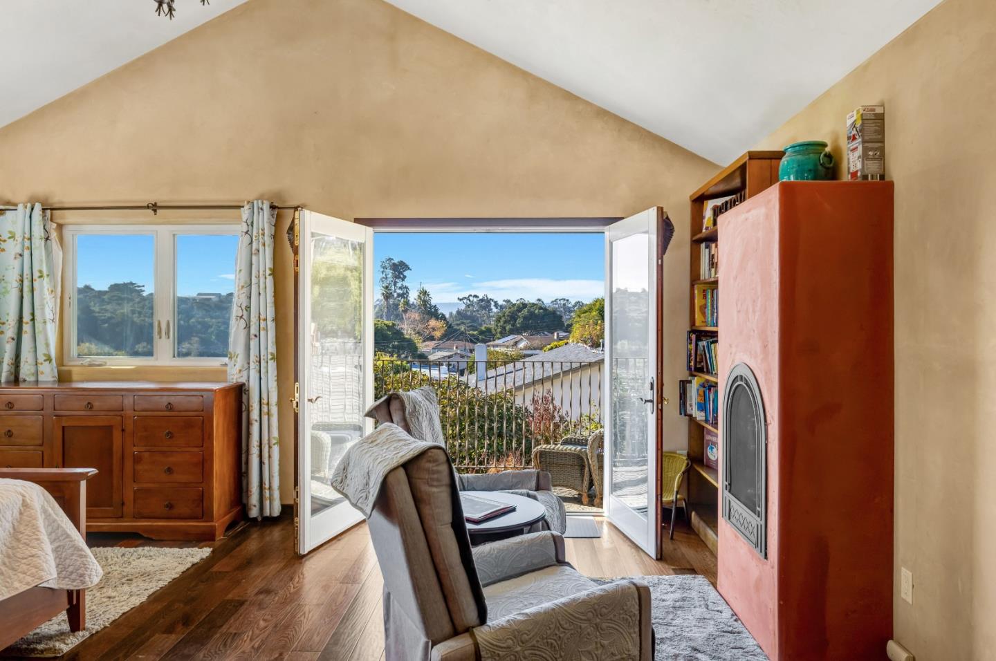 Detail Gallery Image 21 of 57 For 810 Altura Pl, Del Rey Oaks,  CA 93940 - 4 Beds | 2 Baths