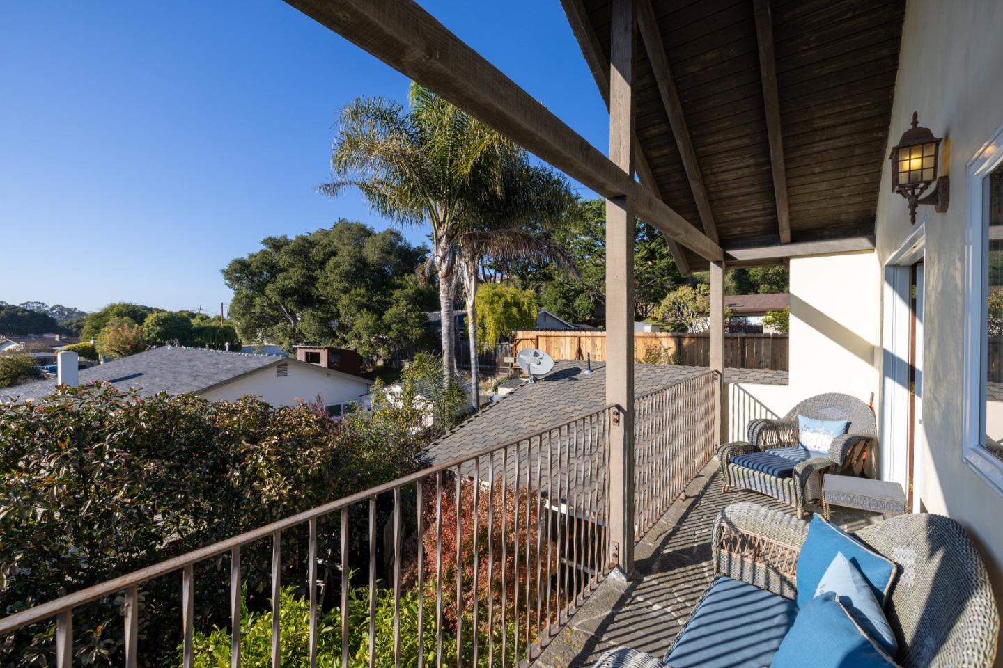 Detail Gallery Image 23 of 57 For 810 Altura Pl, Del Rey Oaks,  CA 93940 - 4 Beds | 2 Baths