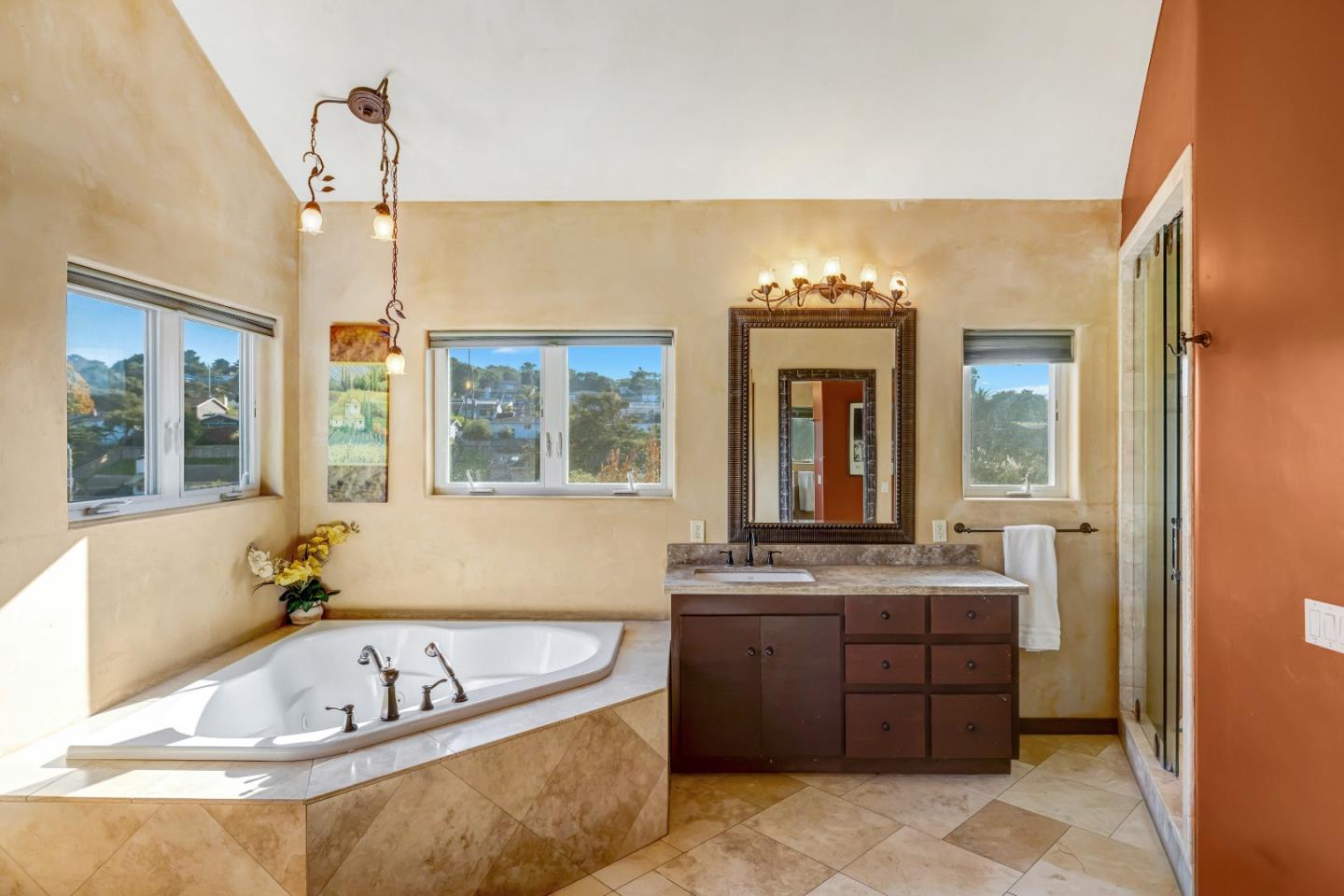 Detail Gallery Image 30 of 57 For 810 Altura Pl, Del Rey Oaks,  CA 93940 - 4 Beds | 2 Baths