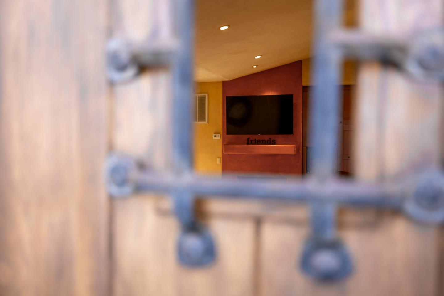 Detail Gallery Image 49 of 57 For 810 Altura Pl, Del Rey Oaks,  CA 93940 - 4 Beds | 2 Baths