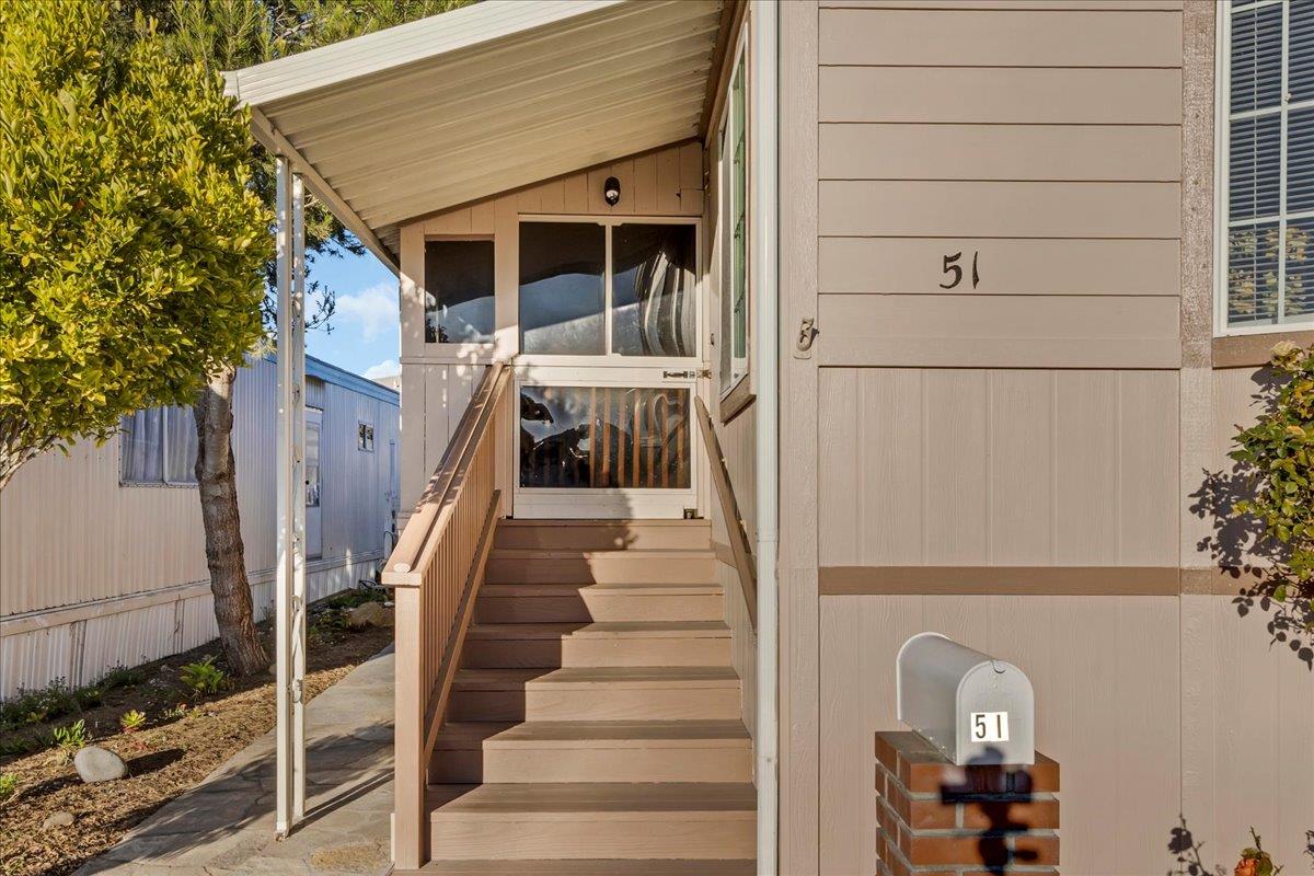 Detail Gallery Image 5 of 29 For 3128 Crescent Ave #51,  Marina,  CA 93933 - 2 Beds | 2 Baths