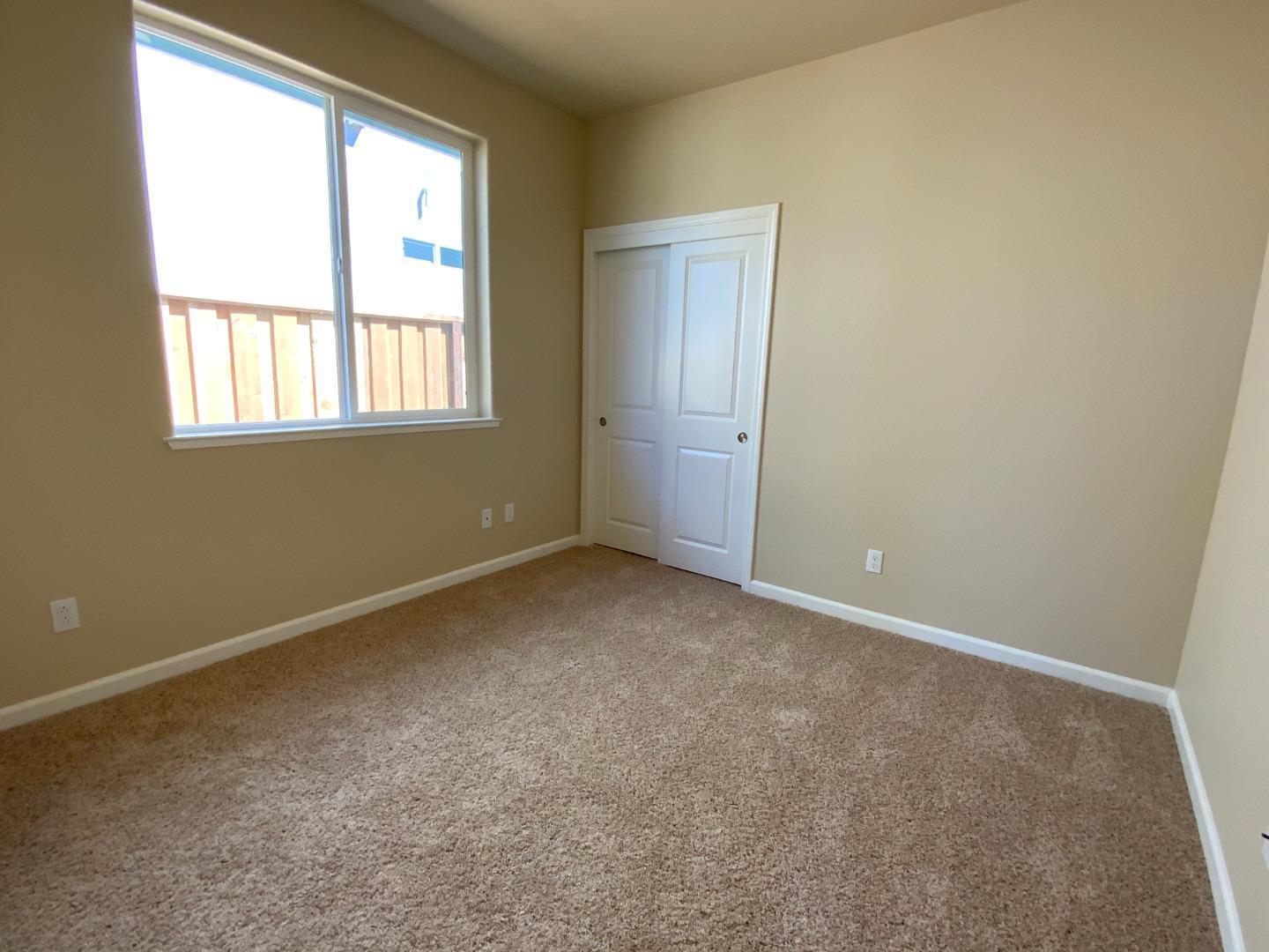 Detail Gallery Image 10 of 14 For 112 Brunia Pl, King City,  CA 93930 - 3 Beds | 2 Baths