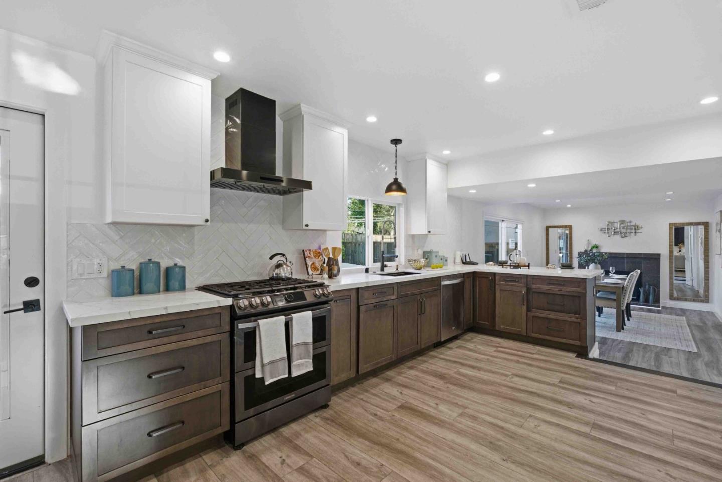 Detail Gallery Image 11 of 40 For 1702 Mount Rushmore Dr, San Jose,  CA 95127 - 3 Beds | 2/1 Baths