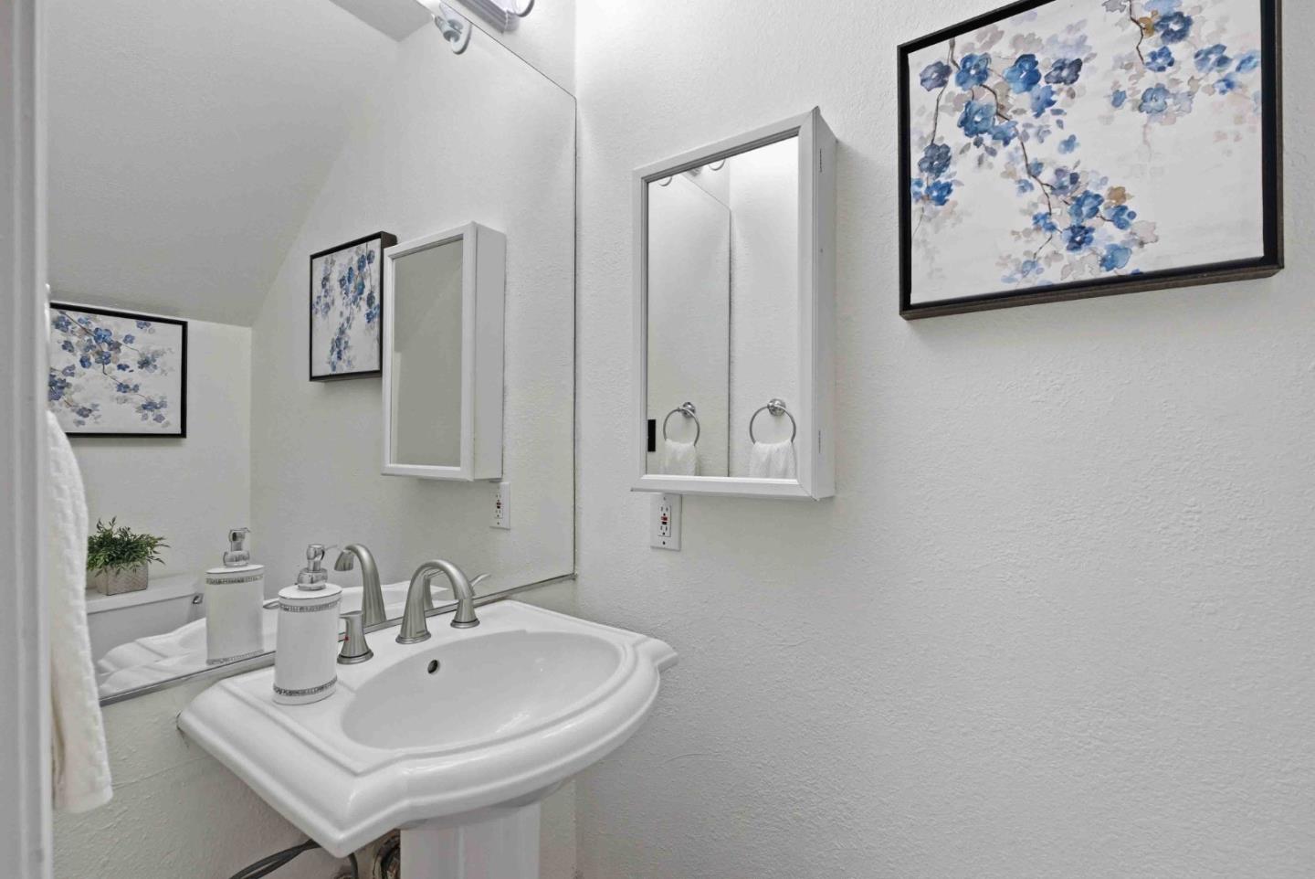 Detail Gallery Image 16 of 40 For 1702 Mount Rushmore Dr, San Jose,  CA 95127 - 3 Beds | 2/1 Baths