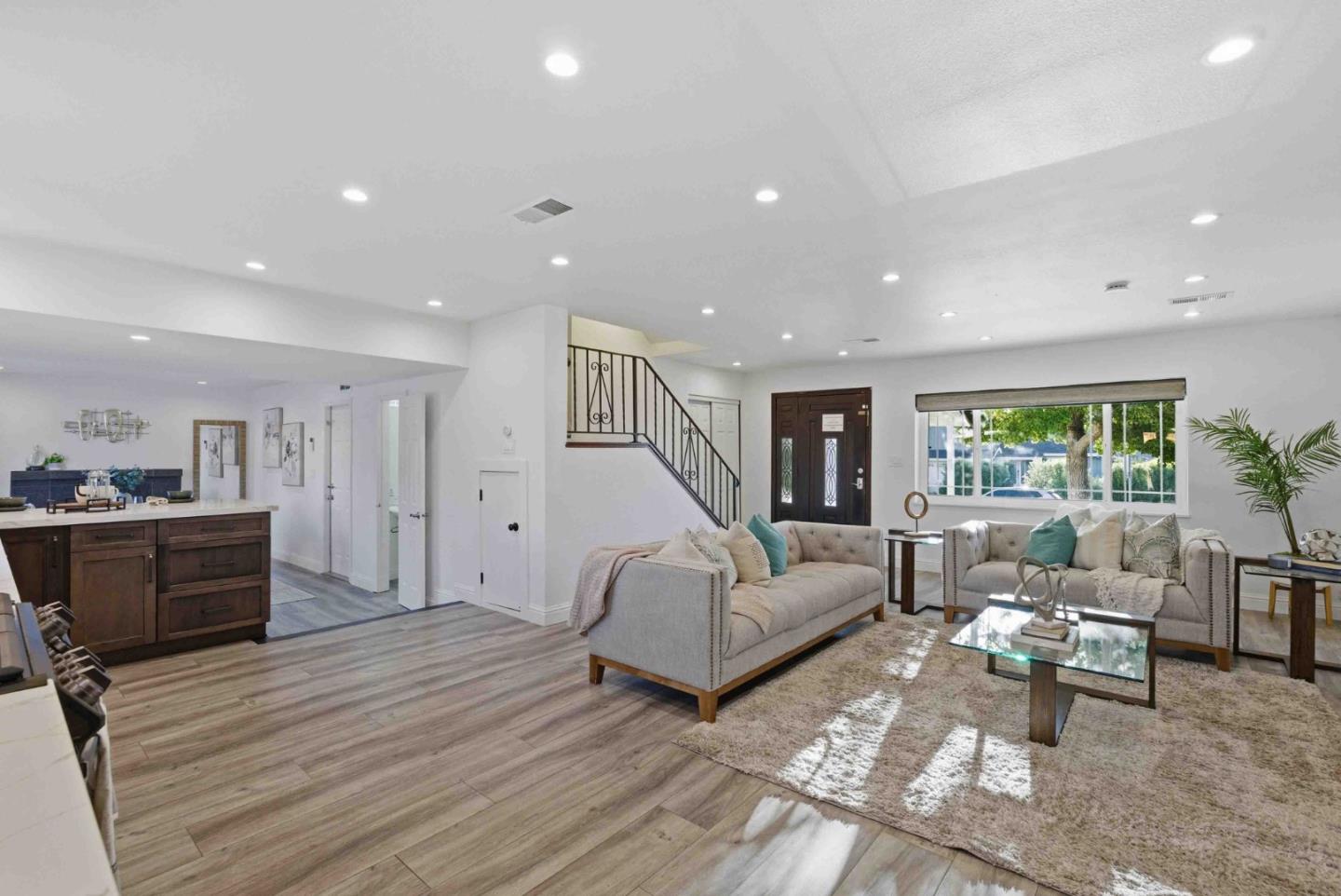 Detail Gallery Image 7 of 40 For 1702 Mount Rushmore Dr, San Jose,  CA 95127 - 3 Beds | 2/1 Baths