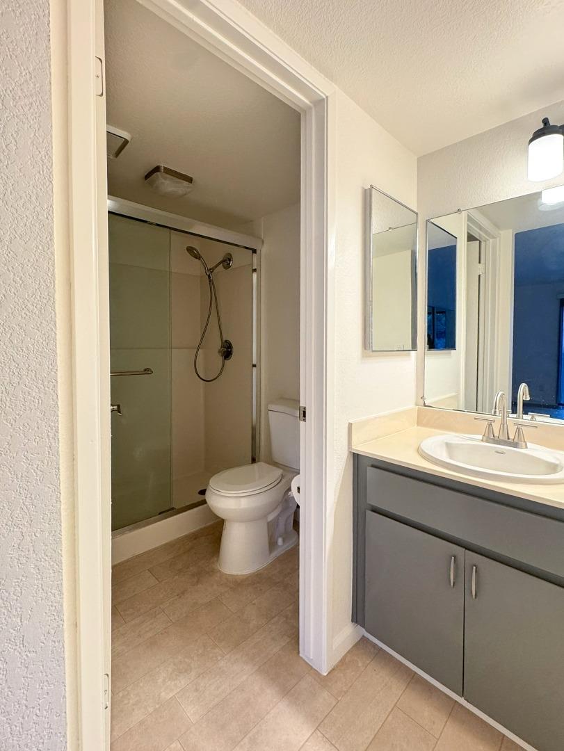 Detail Gallery Image 15 of 24 For 125 Mohave Cmn, Fremont,  CA 94539 - 2 Beds | 2 Baths