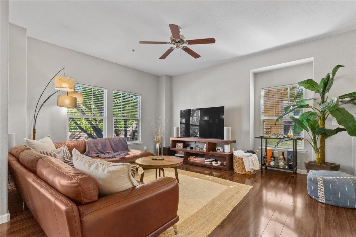 Detail Gallery Image 4 of 23 For 3301 N Park Dr #2612,  Sacramento,  CA 95835 - 2 Beds | 2 Baths